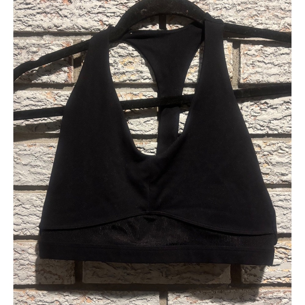 Alphalete Alphalux Black V-Neck Racerback Sports Bra with Mesh Detail